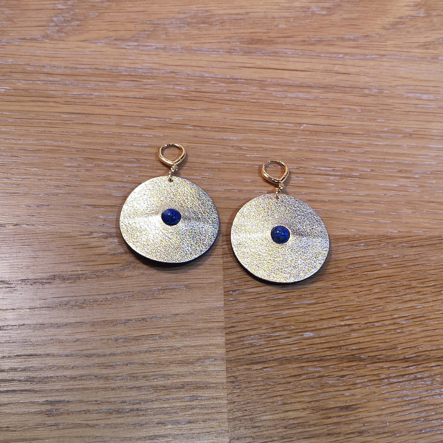 Boucles d'oreilles en cuir - Au Centre - Petit modèle