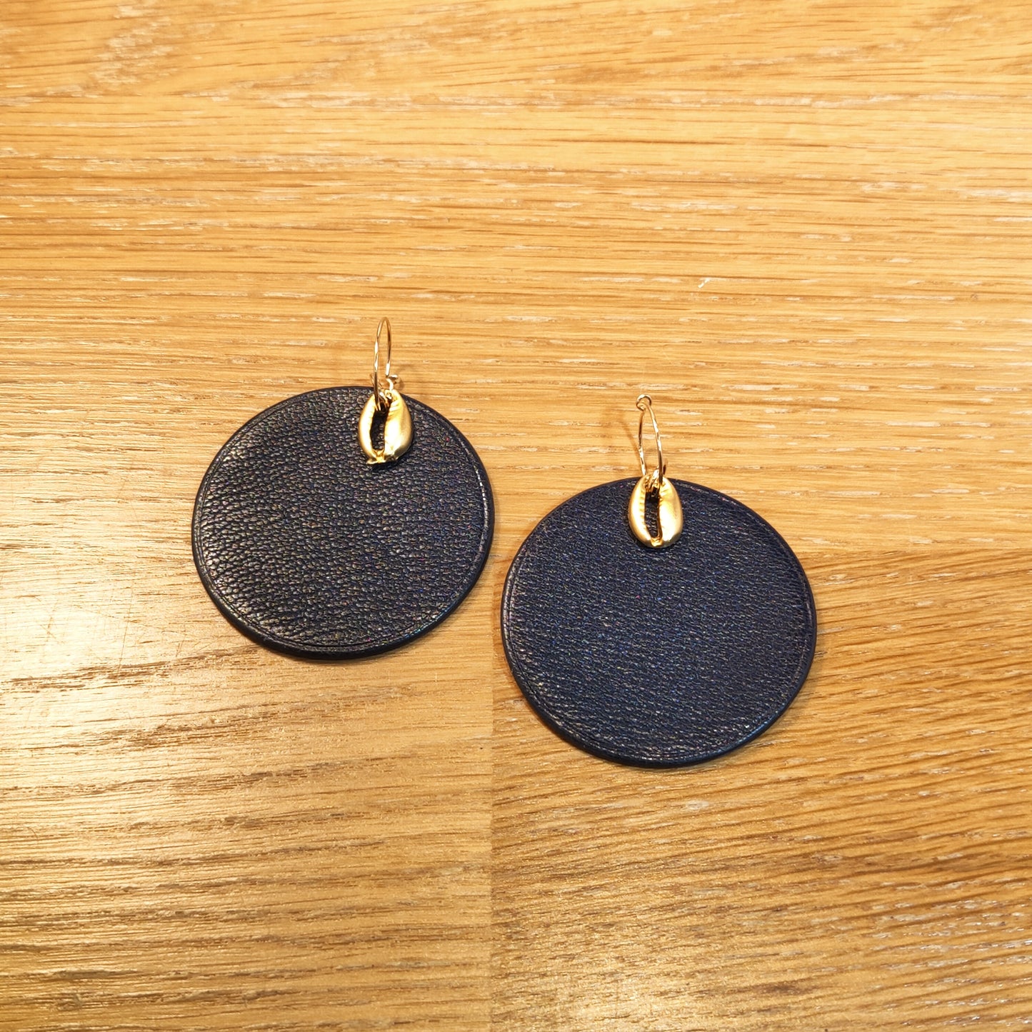 Leather earrings - Abondance J'Ecoute