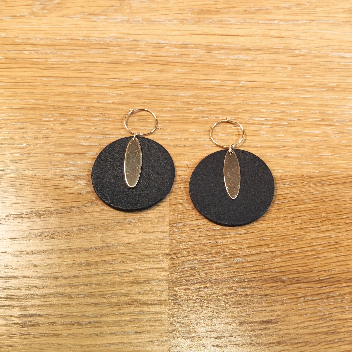 Boucles d'oreilles en cuir - Elancée