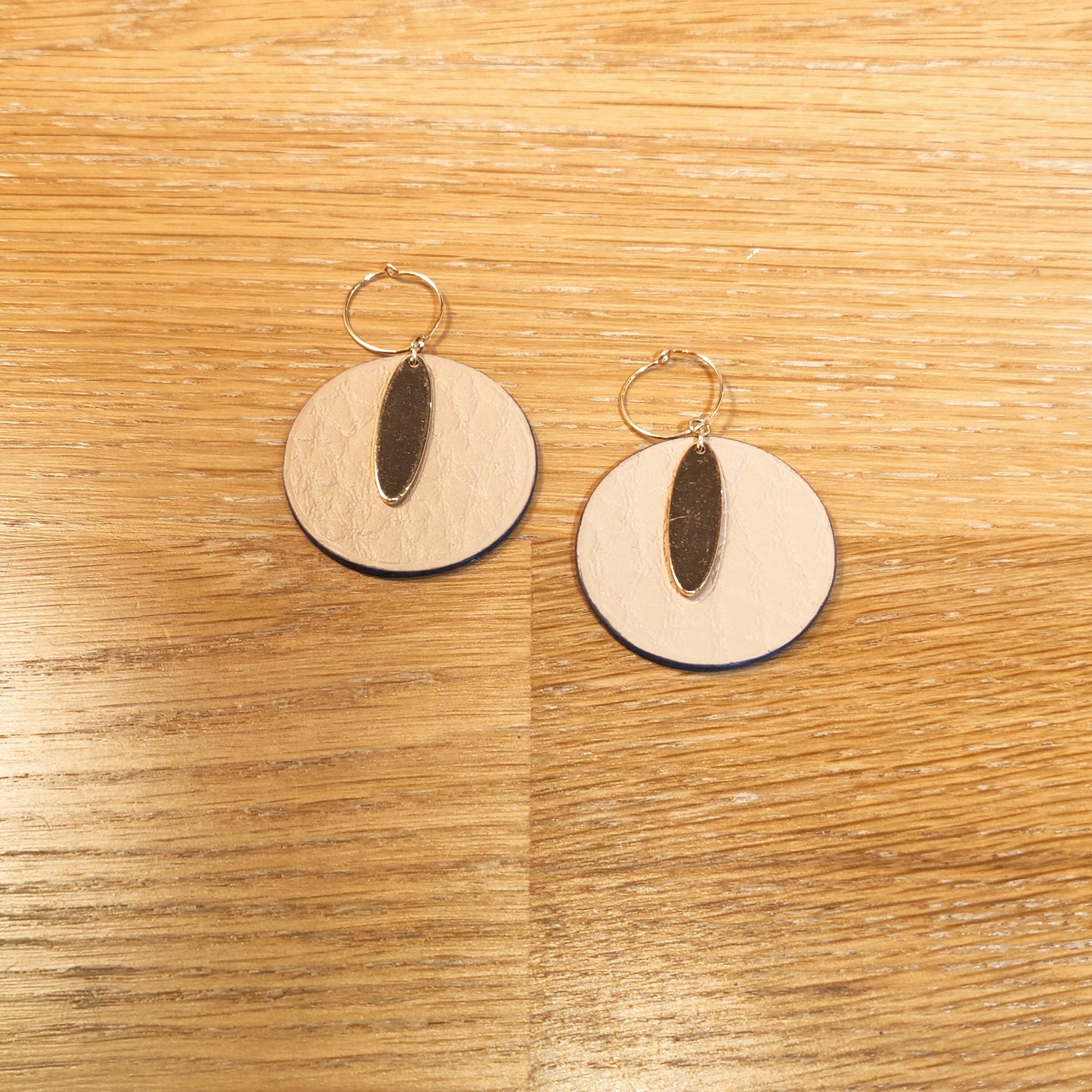 Boucles d'oreilles en cuir - Elancée