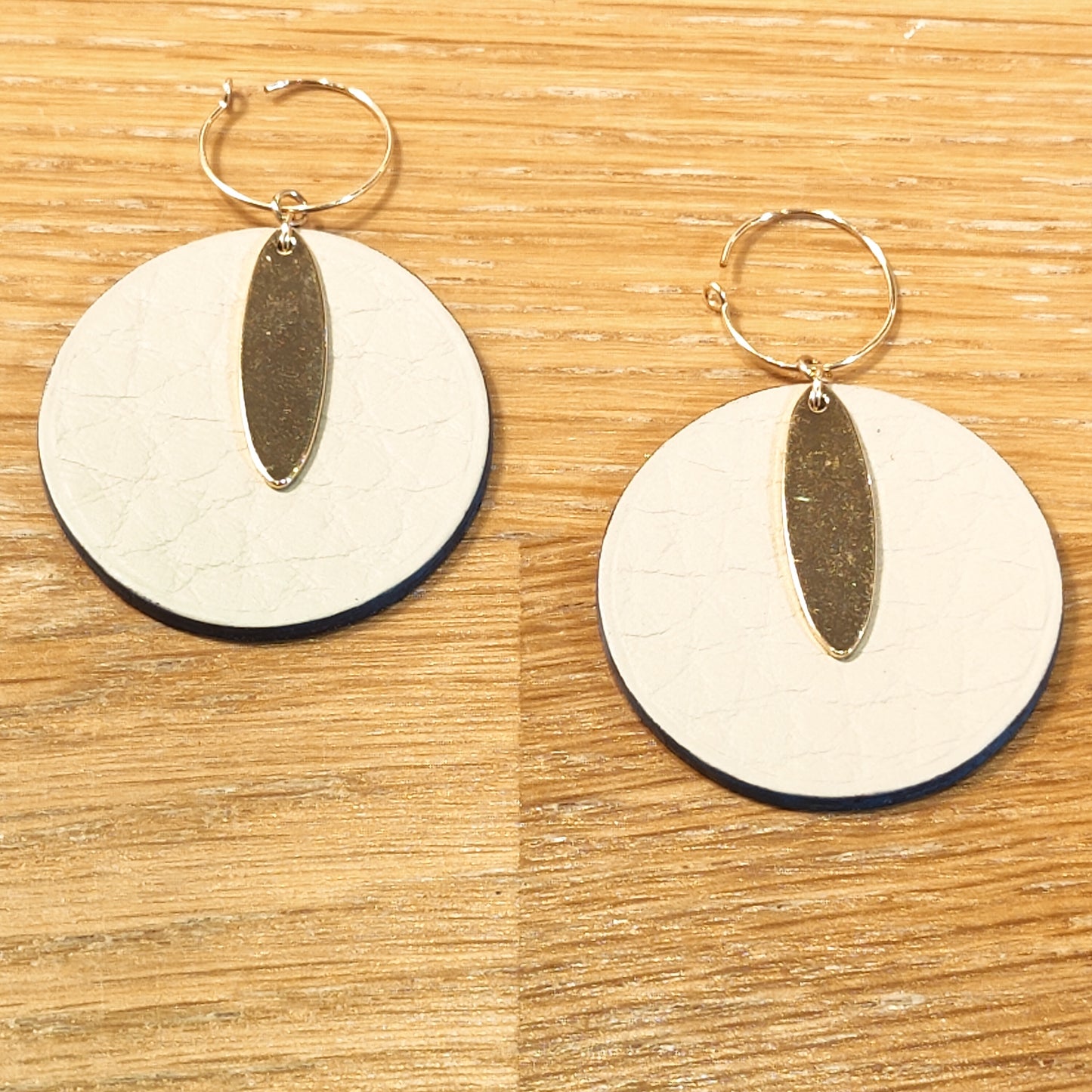 Boucles d'oreilles en cuir - Elancée