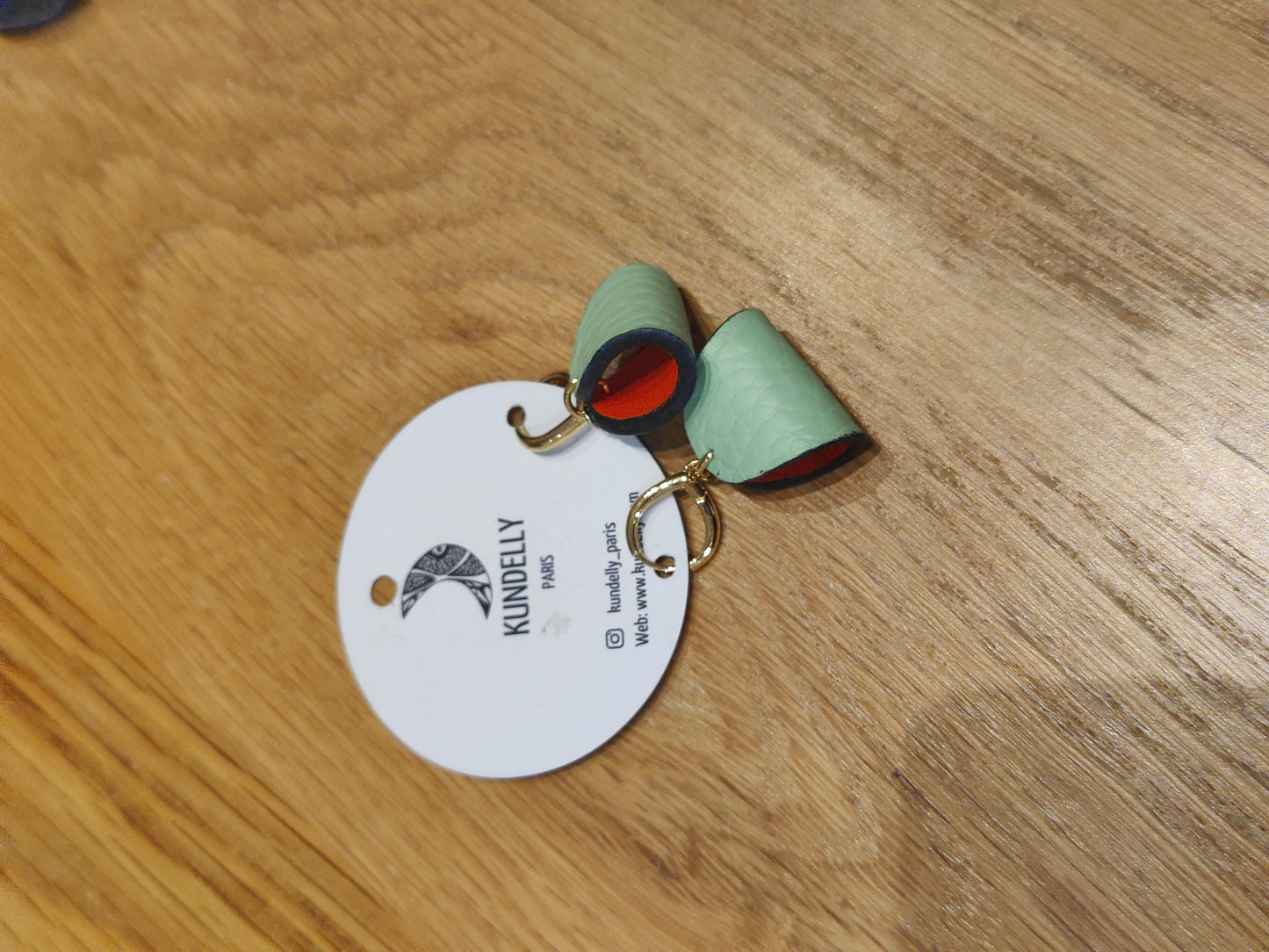 Leather earring - Finesse