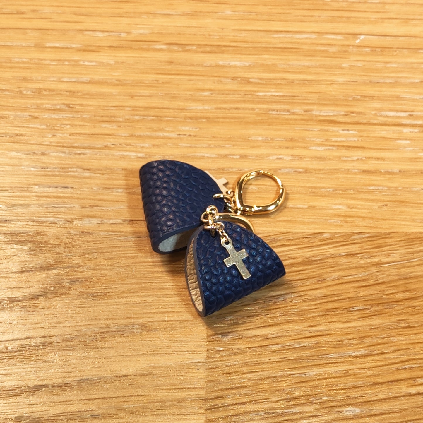Finesse en croix - Leather earrings