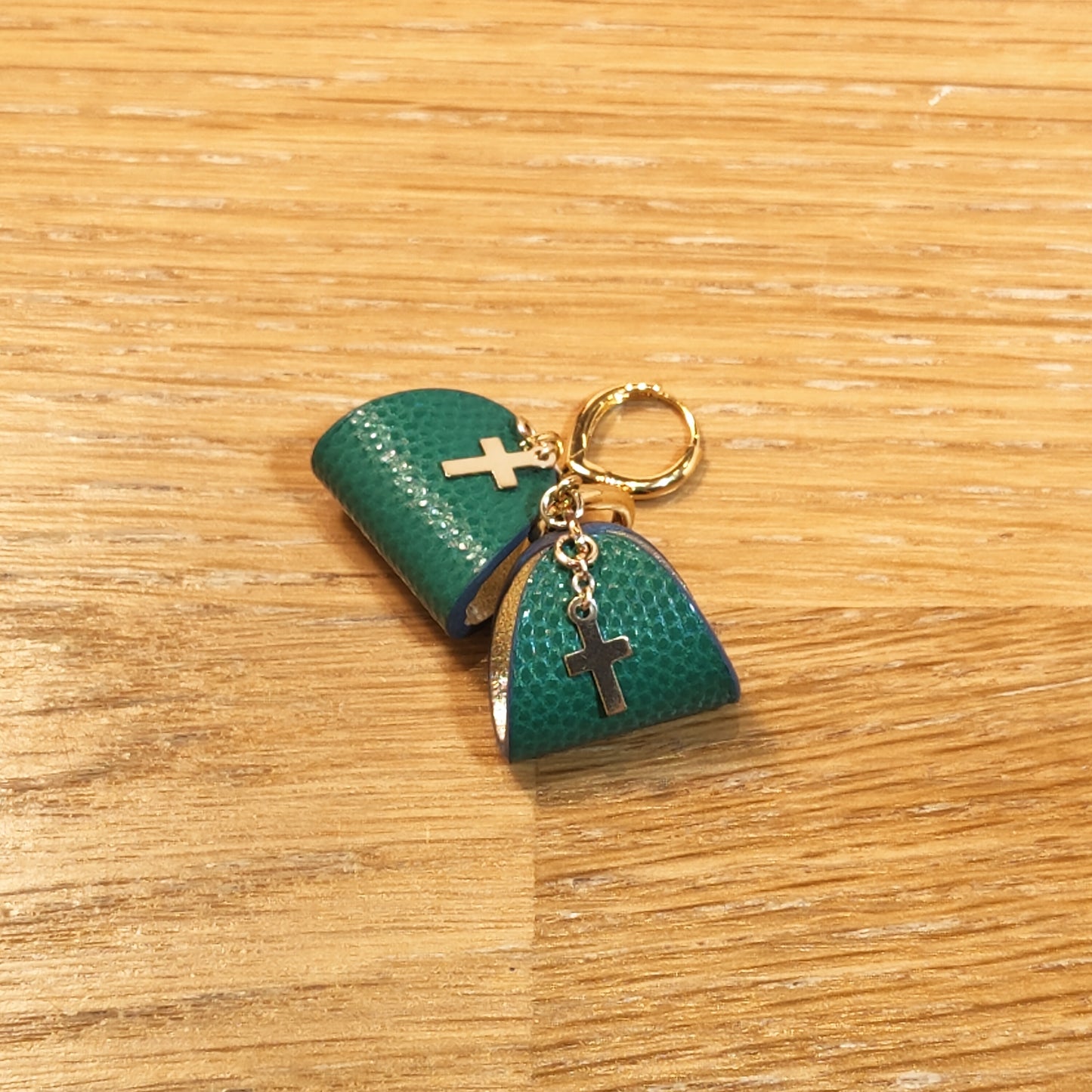 Finesse en croix - Leather earrings