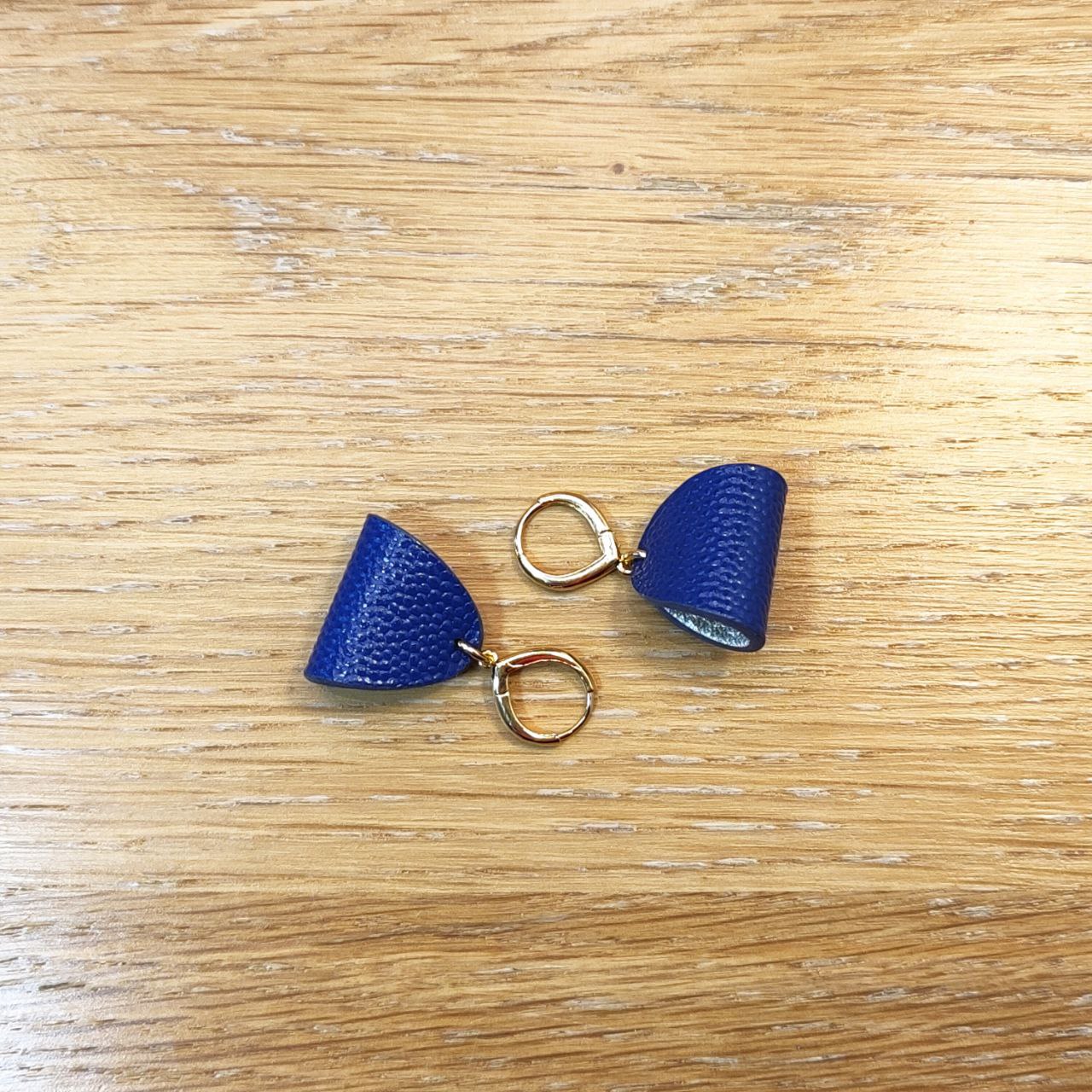 Leather earring - Finesse
