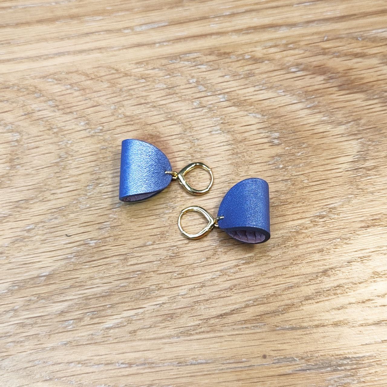 Leather earring - Finesse