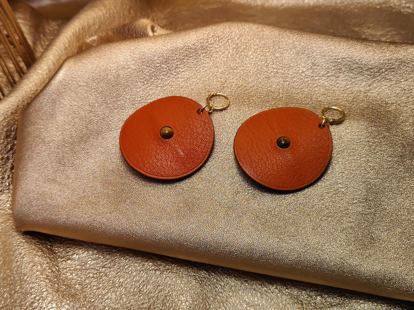 Boucle d'oreille en cuir Grand modèle - Au Centre