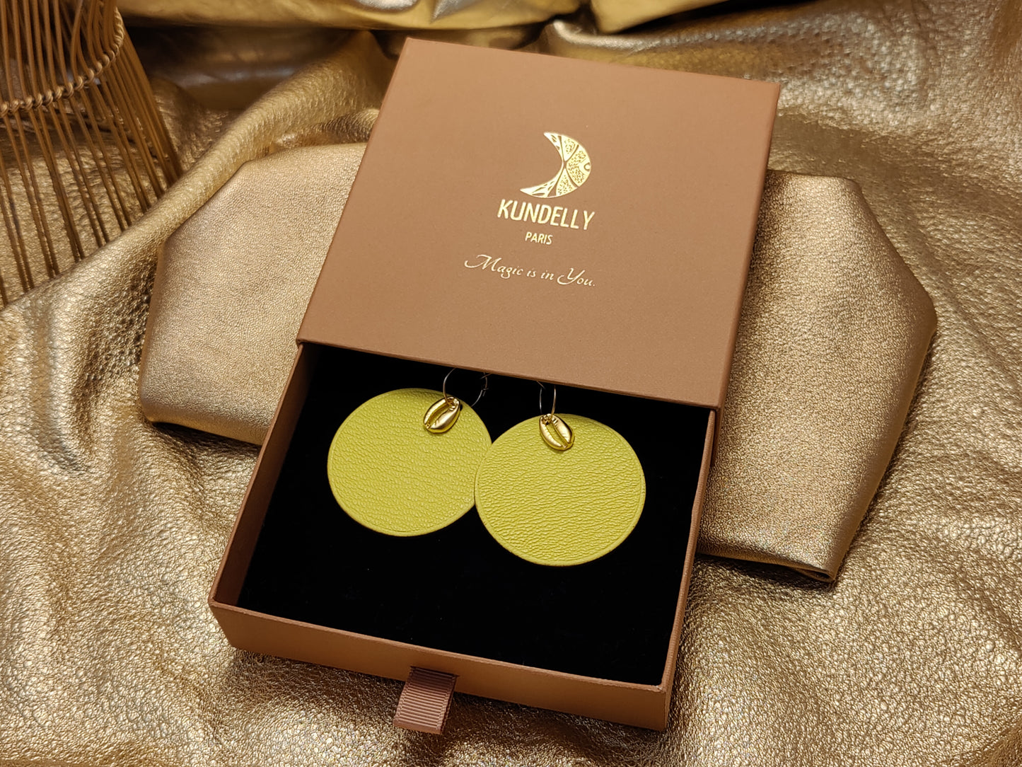 Leather earrings - Abondance J'Ecoute