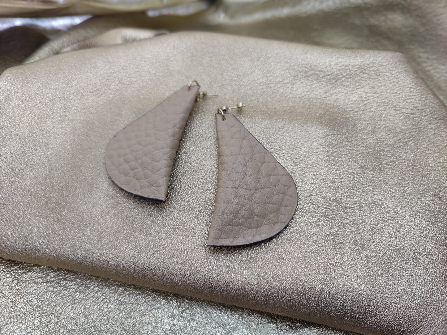 Leather earrings - Large model - Fertile