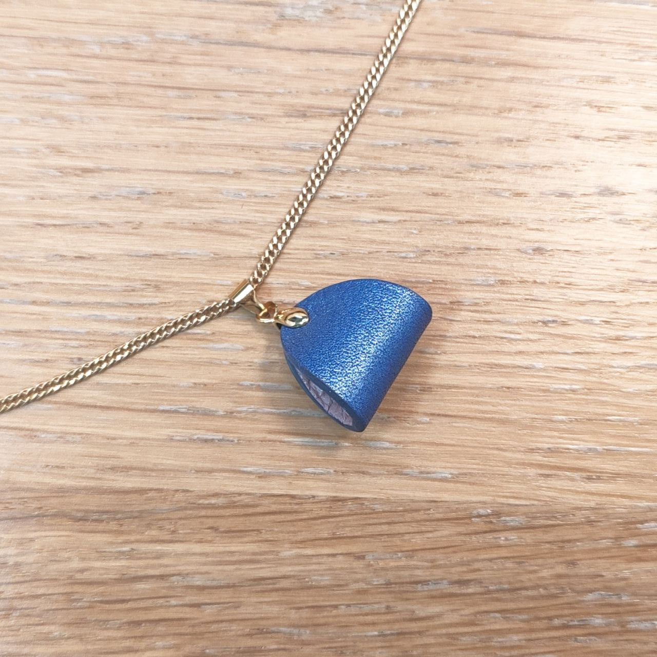 Leather Pendant - Finesse