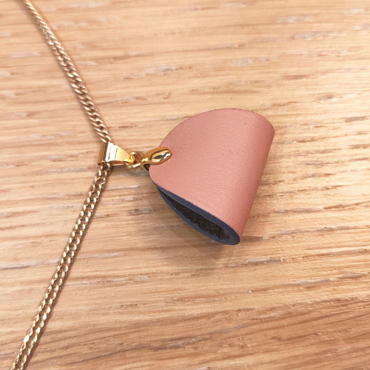 Leather Pendant - Finesse