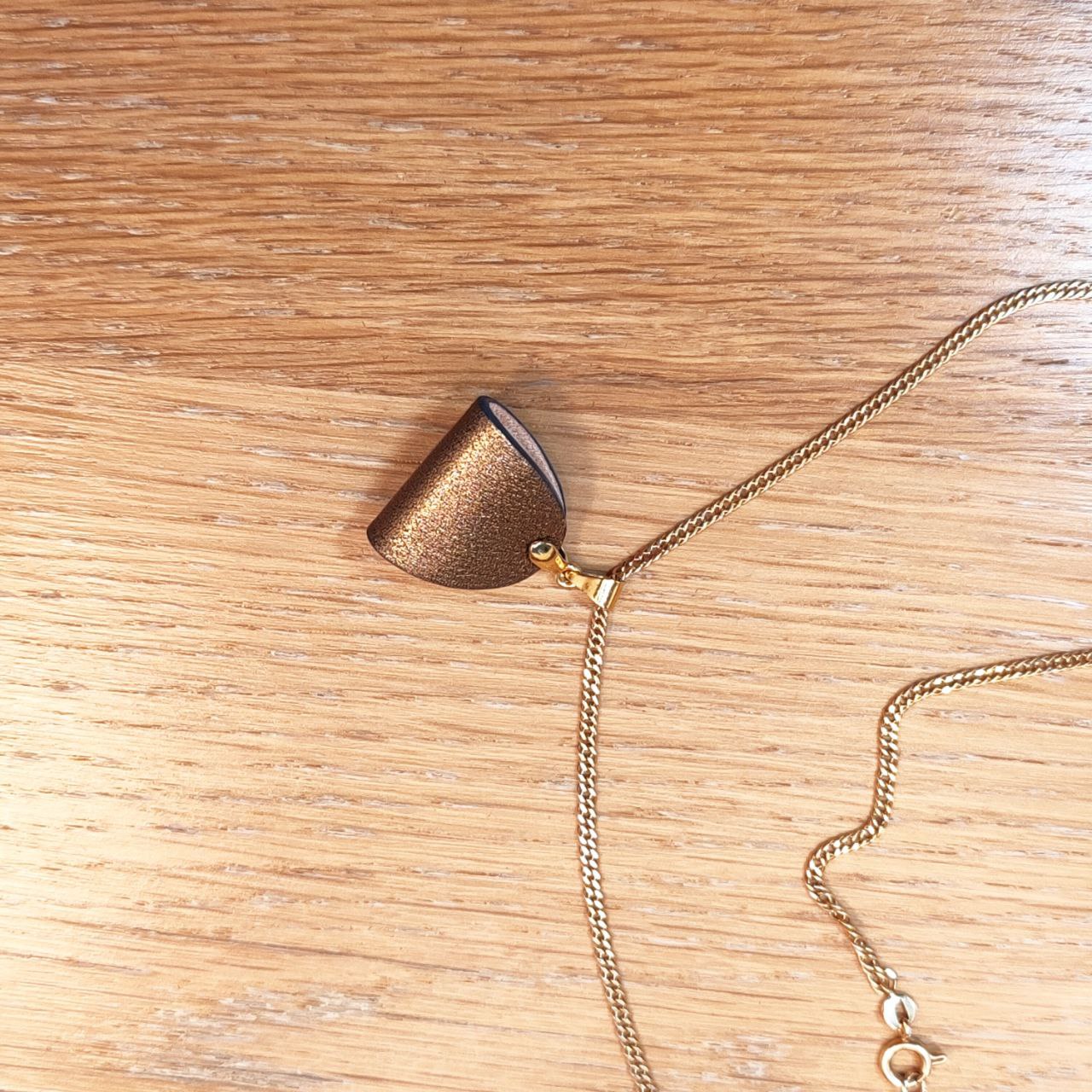 Leather Pendant - Finesse
