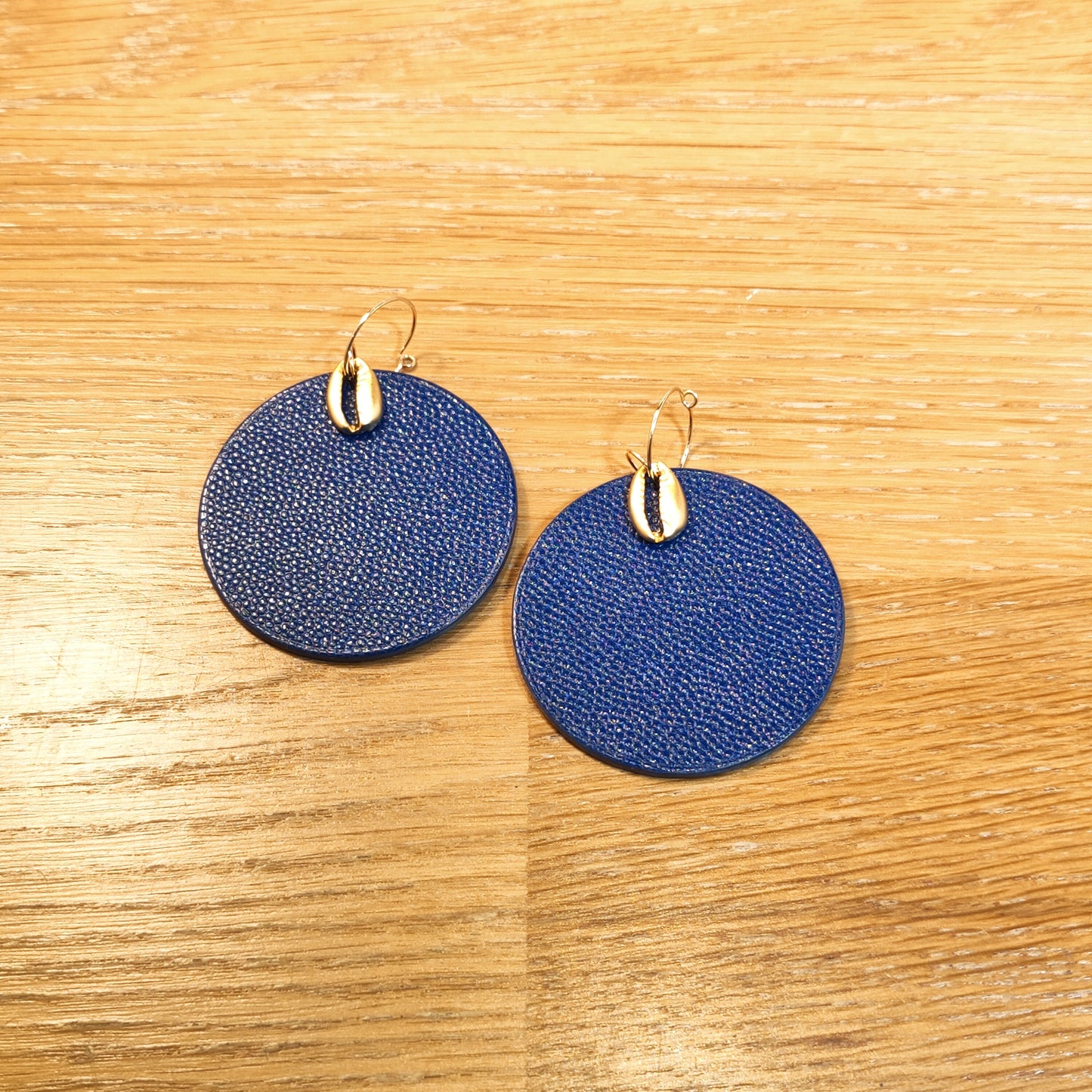 Leather earrings - Abondance J'Ecoute