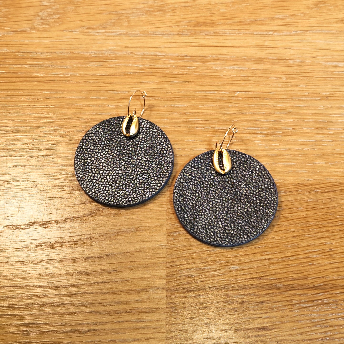 Leather earrings - Abondance J'Ecoute