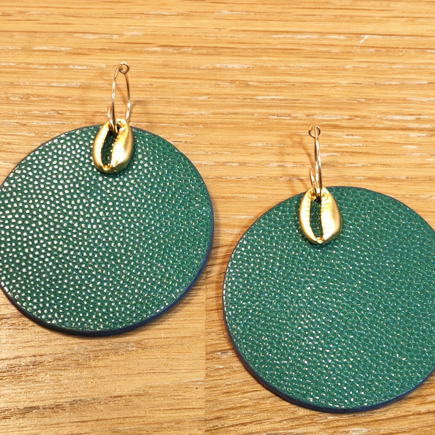 Leather earrings - Abondance J'Ecoute