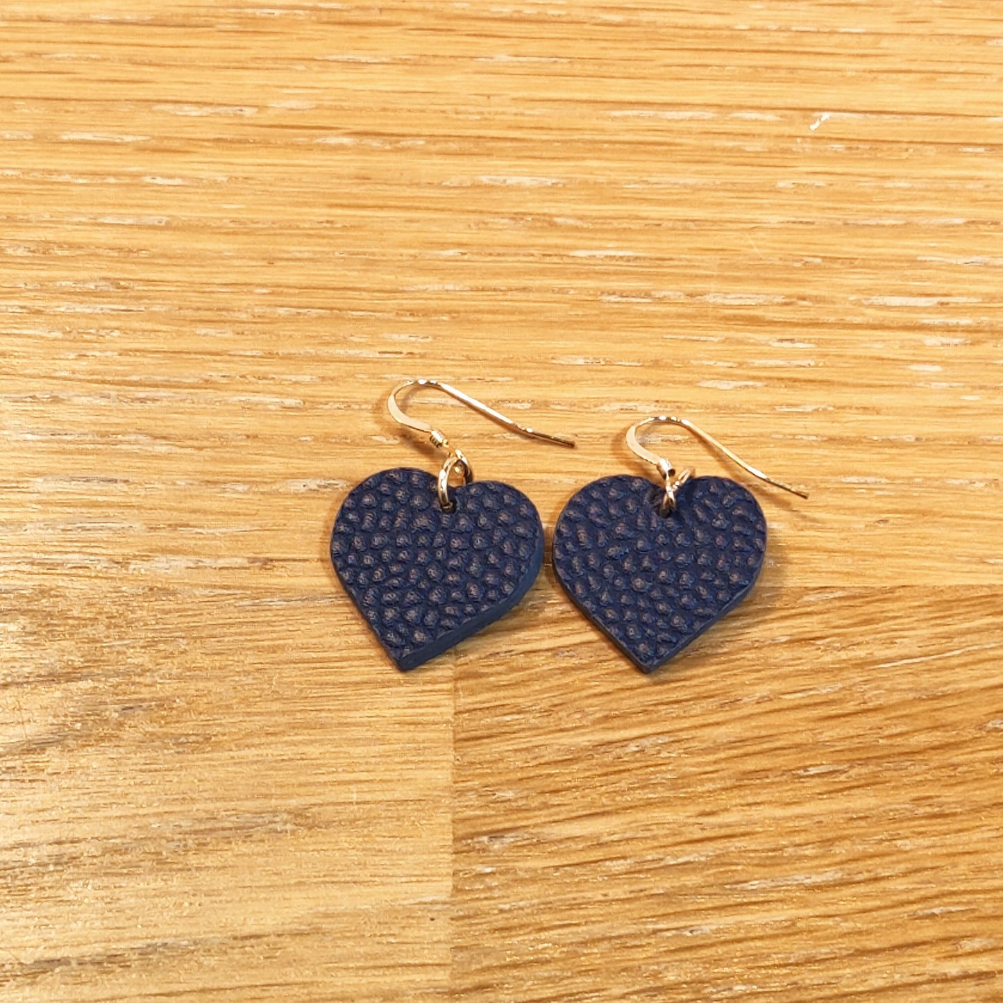 Leather earrings - Heart