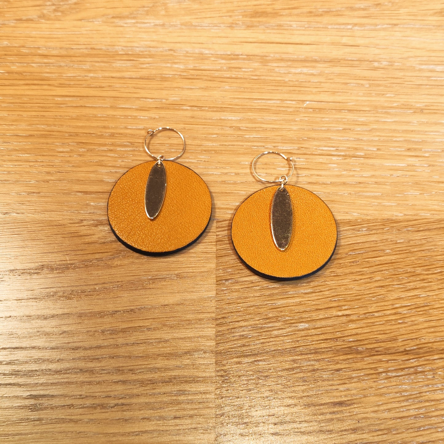 Boucles d'oreilles en cuir - Elancée