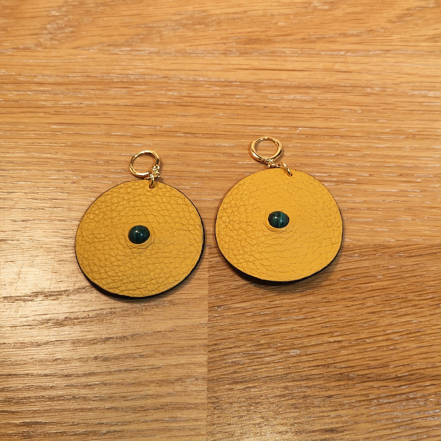 Boucle d'oreille en cuir Grand modèle - Au Centre