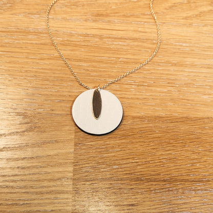Pendentif en cuir - Elancee