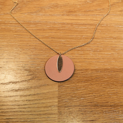 Pendentif en cuir - Elancee