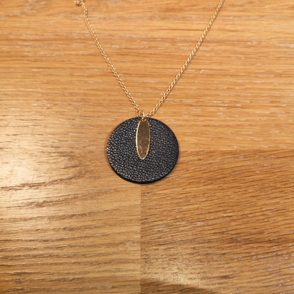 Pendentif en cuir - Elancee