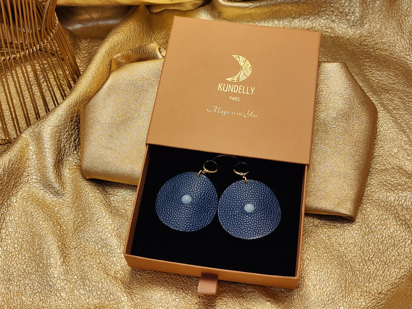 Boucle d'oreille en cuir Grand modèle - Au Centre