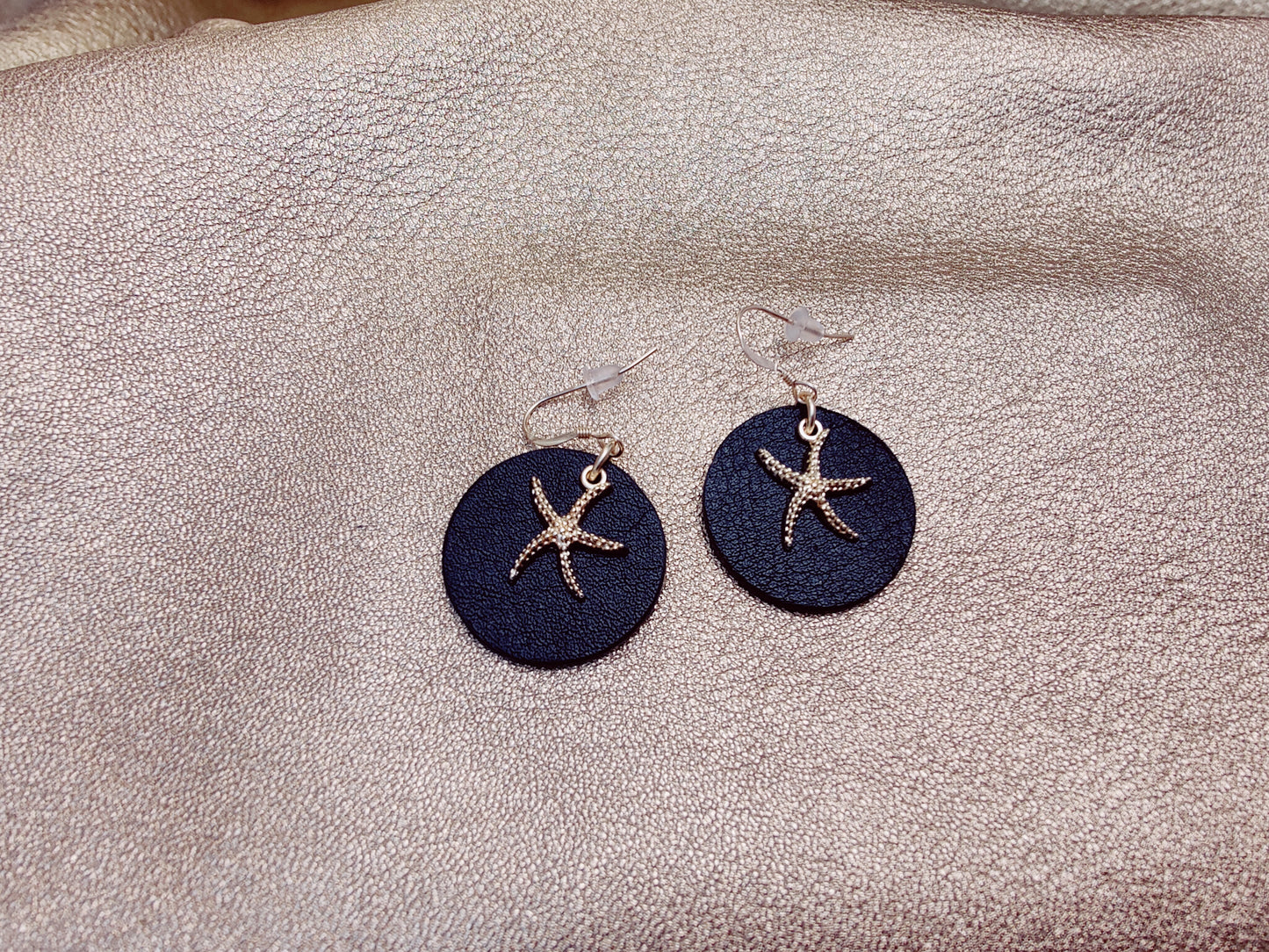 Leather earrings - Starfish