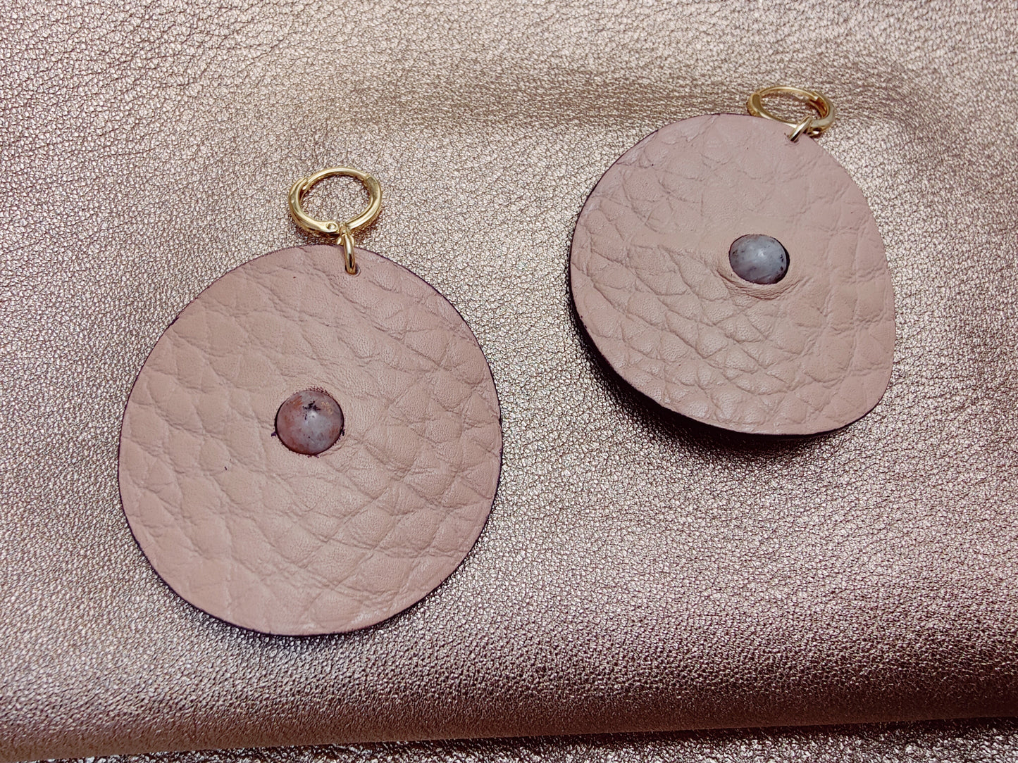Boucle d'oreille en cuir Grand modèle - Au Centre