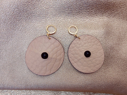Boucle d'oreille en cuir Grand modèle - Au Centre