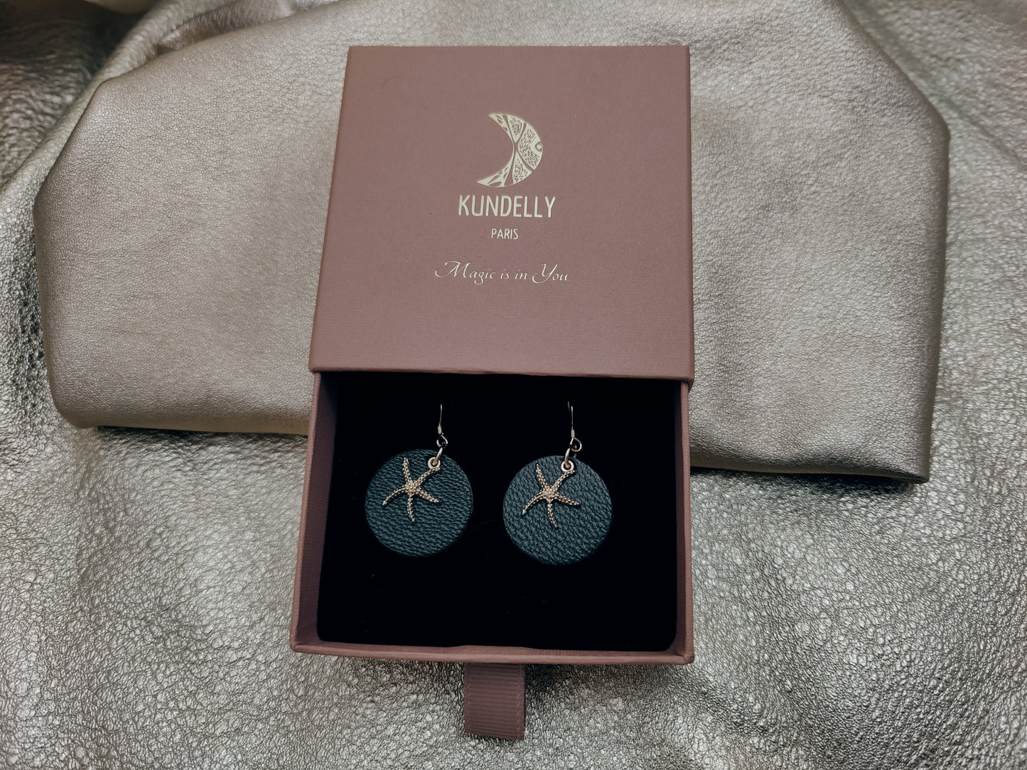 Leather earrings - Starfish
