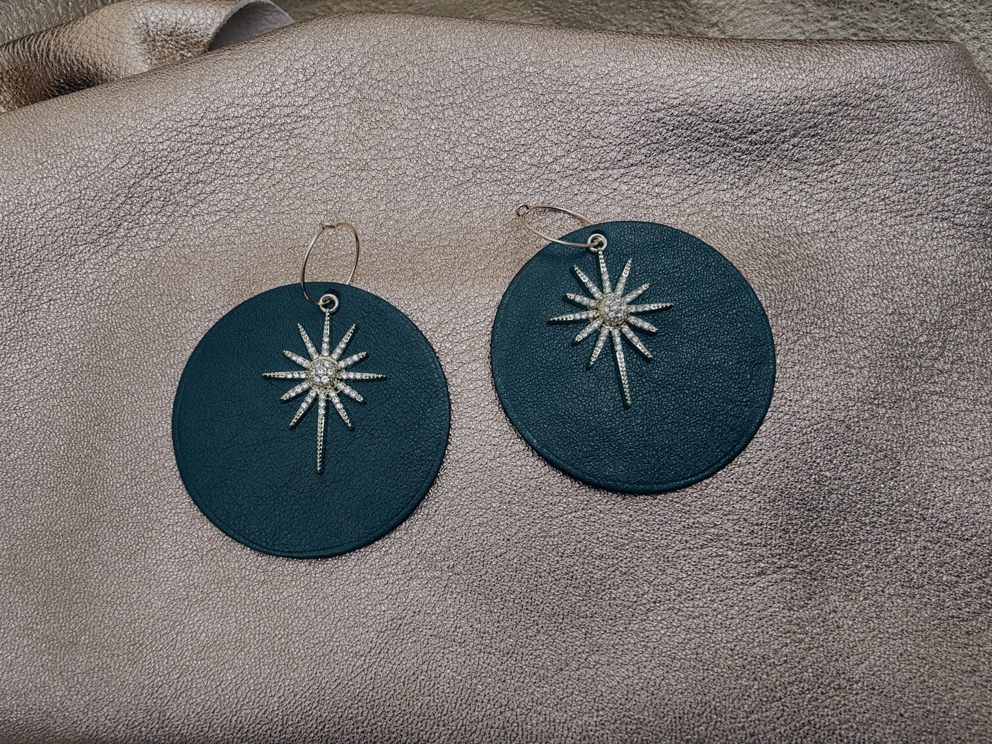 Leather earrings - L'Etoile - large model
