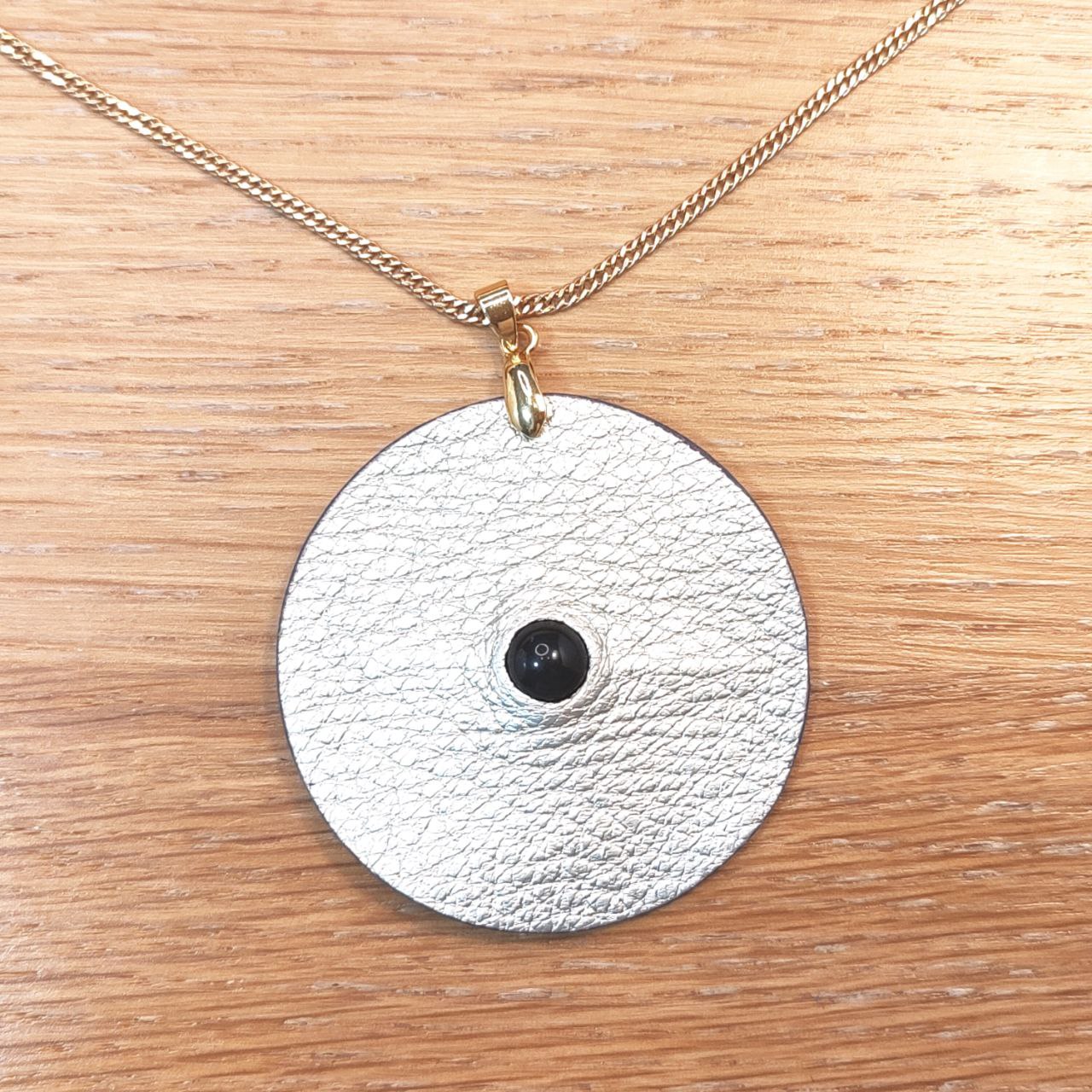 Pendentif en cuir - Grand modèle - Au Centre